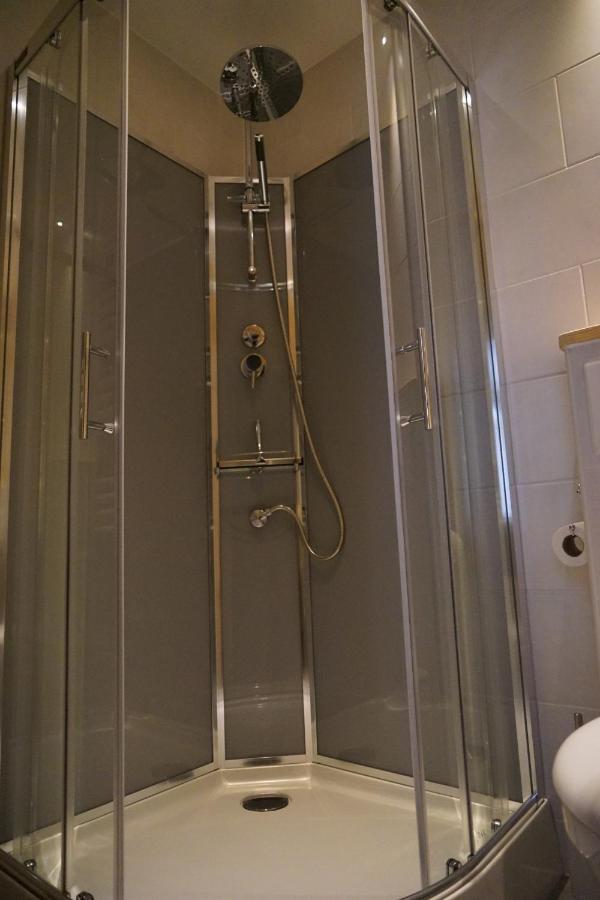 Domaine Airborne Bed & Breakfast Carentan-les-Marais Exterior foto